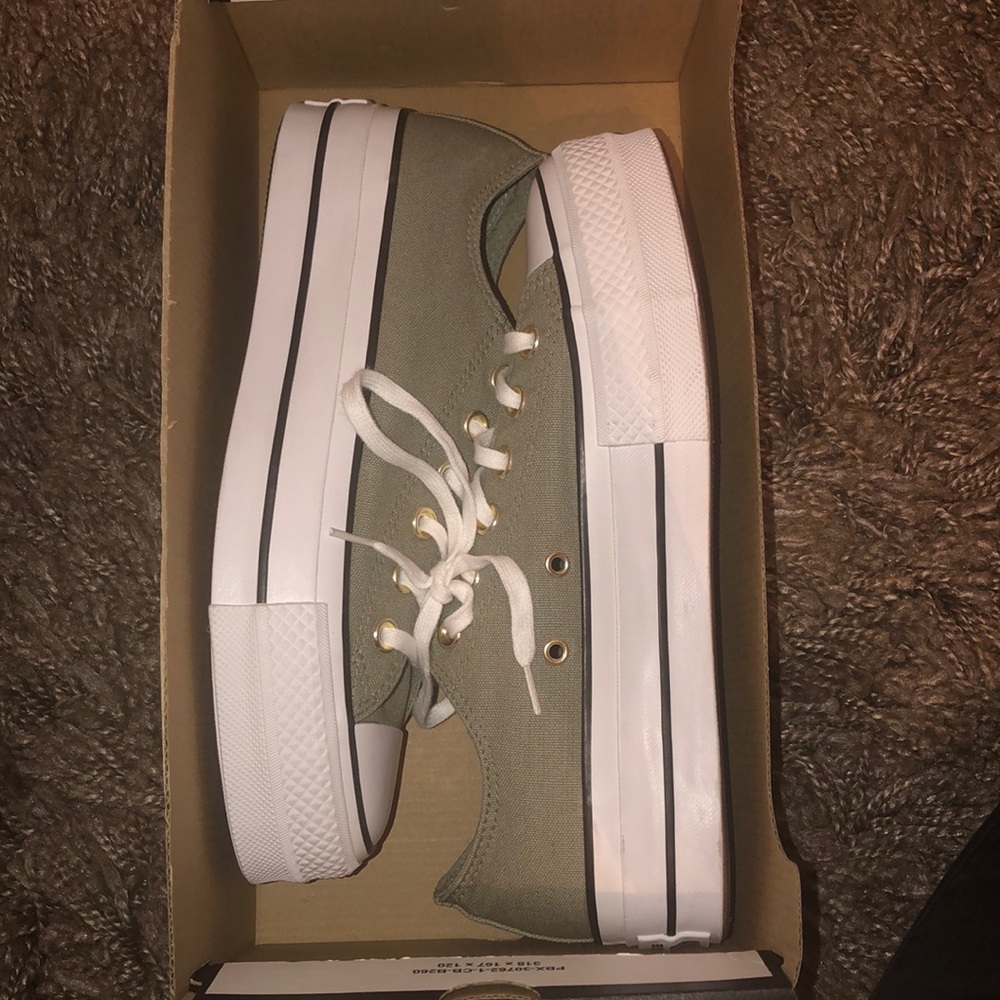 Platform converse